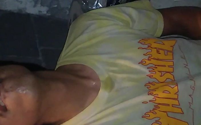AlexAlejandro13: Aku masih punya banyak susu yang keluar