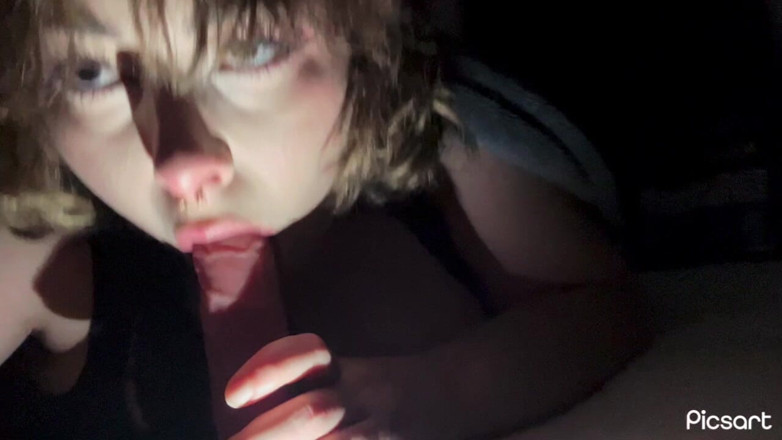 Mushroombitchx: POV późno w nocy BJ