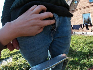 Hera Harding: Cheating Wife Gives Blowjob to a Gardener