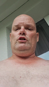 Oder Doch Würdest Du Lieber Die Schlampe Auf Dem Balkon Ficken?