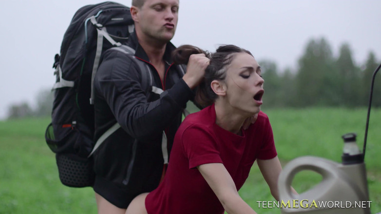 Teen Mega World: X-angels - pendaki yang beruntung