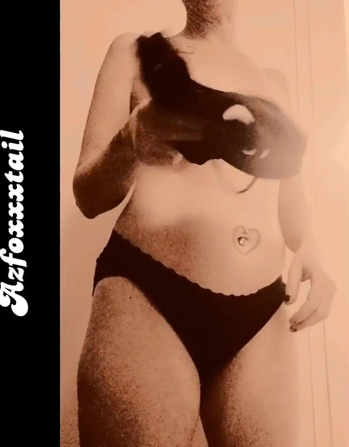AzFoxxxTailPhelicia: Strip 1 - Blackpanties