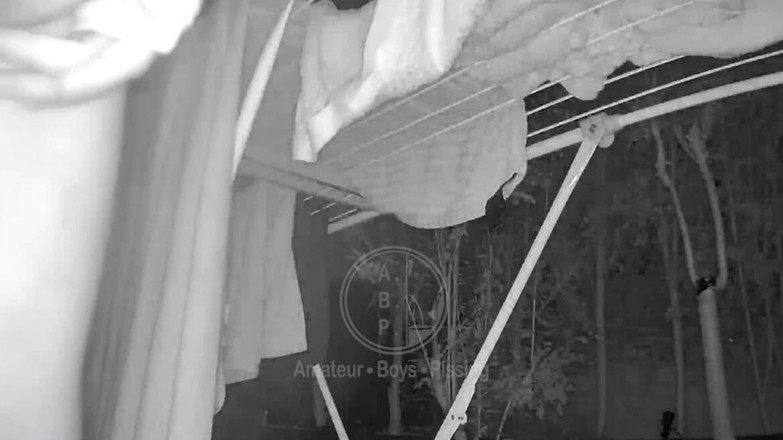 AmateurMates: Čisté prádlo, Špinavé myšlenky - Dva Bicurious Spolubydlící, Jules a Simon, Zlobte...