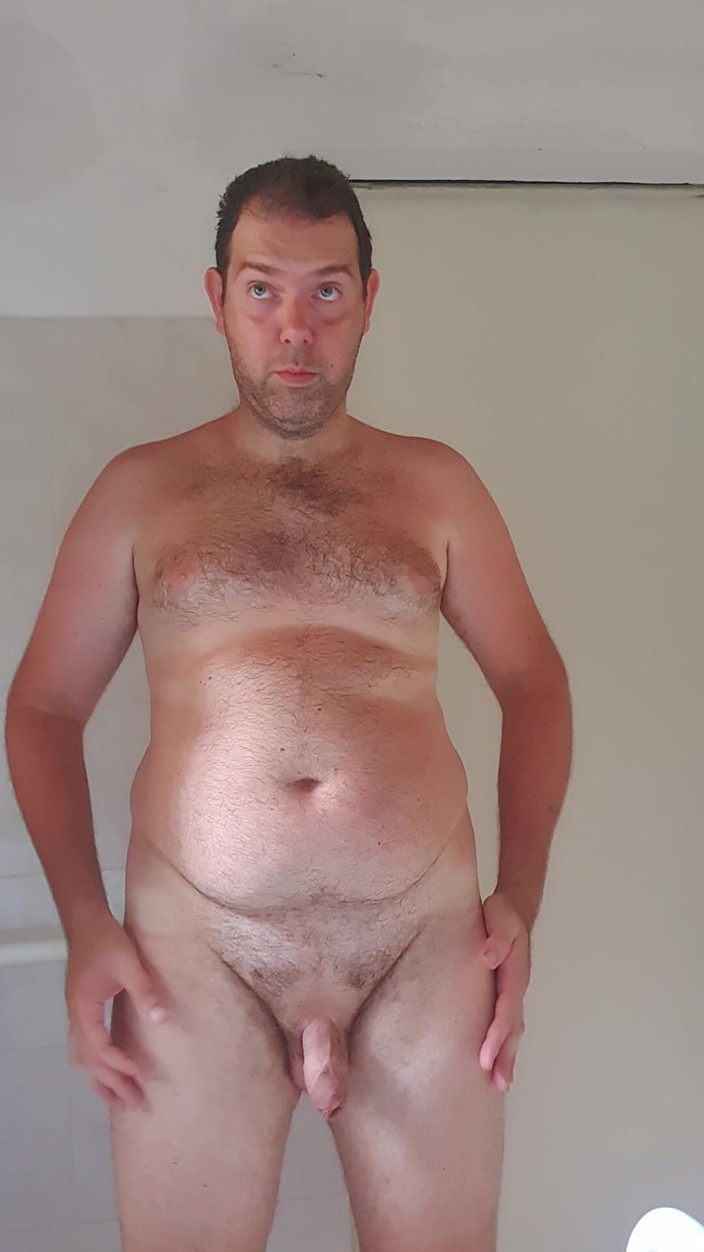 Mirko2589: All Naked in a Pubblic Bathroom