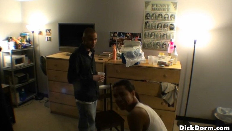 Reality Dudes: Reality chlápky - Maverick namočený Charlese šťávou z muže, když objevili Jasona,...