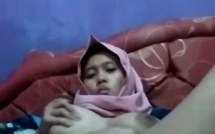 Jilbab69: Üniversiteden sonra Sange Tesettürlü