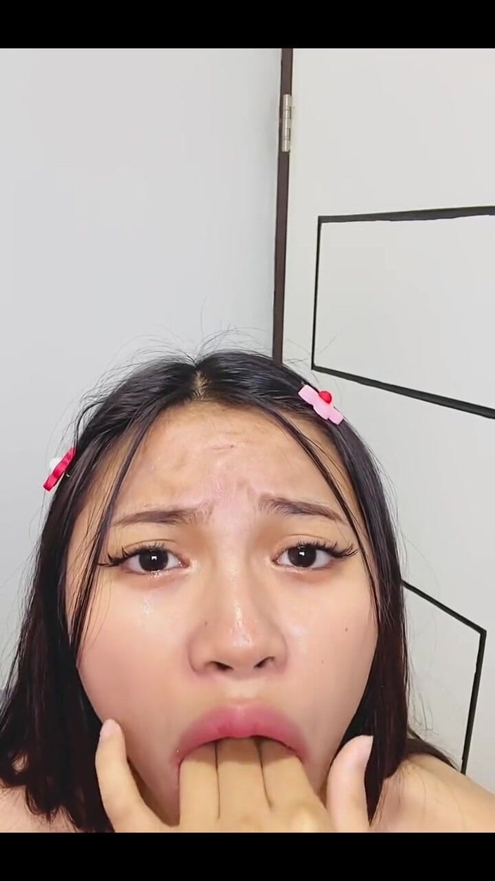 Cherrryblisss: Cute Girl