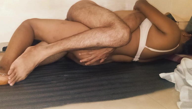 Harder299: Parte 2 - madrasta indiana curtindo sexo romântico