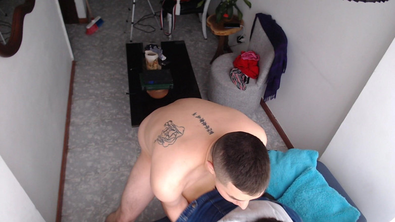 DiablaLatinaTour: Saya merakam video dengan jiran saya dan berakhir di dalam