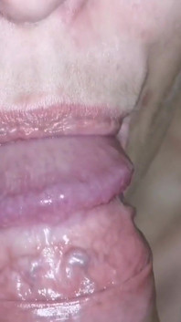 펠라와 딥쓰롯! 최고의 입과 혀, 우유를 즐기는 섹시한 마누라
