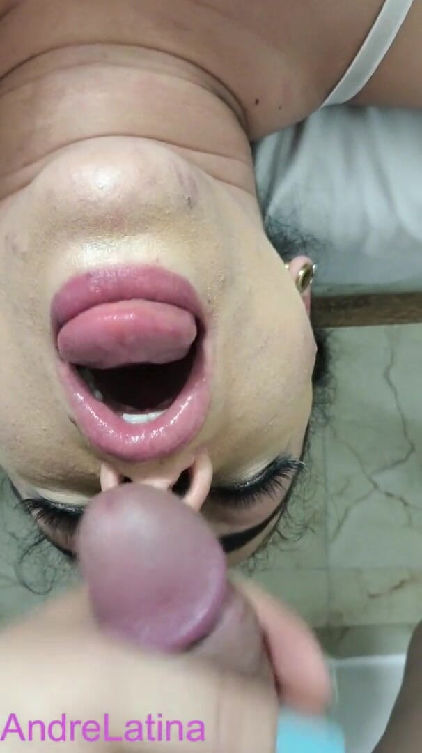 Gatita latina: Macecha Mi Pomáhá Dostat Semeno Ven