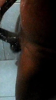 Melancap di bilik mandi 'over Shot'