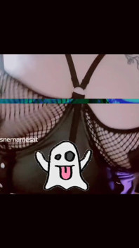 Jiggling Titties
