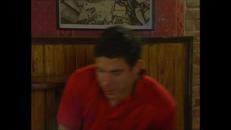 Muschi movie official: Futai într-un bar după ore