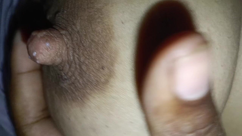 Labli: Raat Mig Bhabhi Ka Doodh Nikala .... Milky Bhabhi
