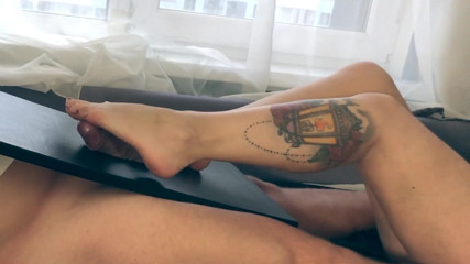 Amateur_fetish: Milf-footjob