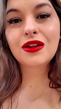 Slow & Sensual Red Kisses