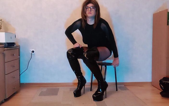 Miczi TV: I Receive New Boots and Walk in Them for the...