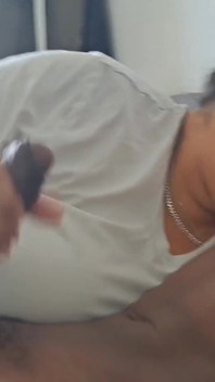 흑인 대물 사정을 빨아