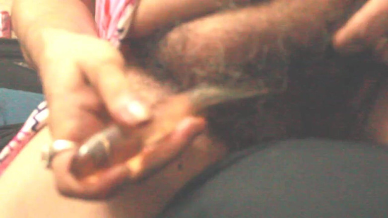 Haydee Rodriguez: Kıllı amcık altın dildoyla tanışıyor