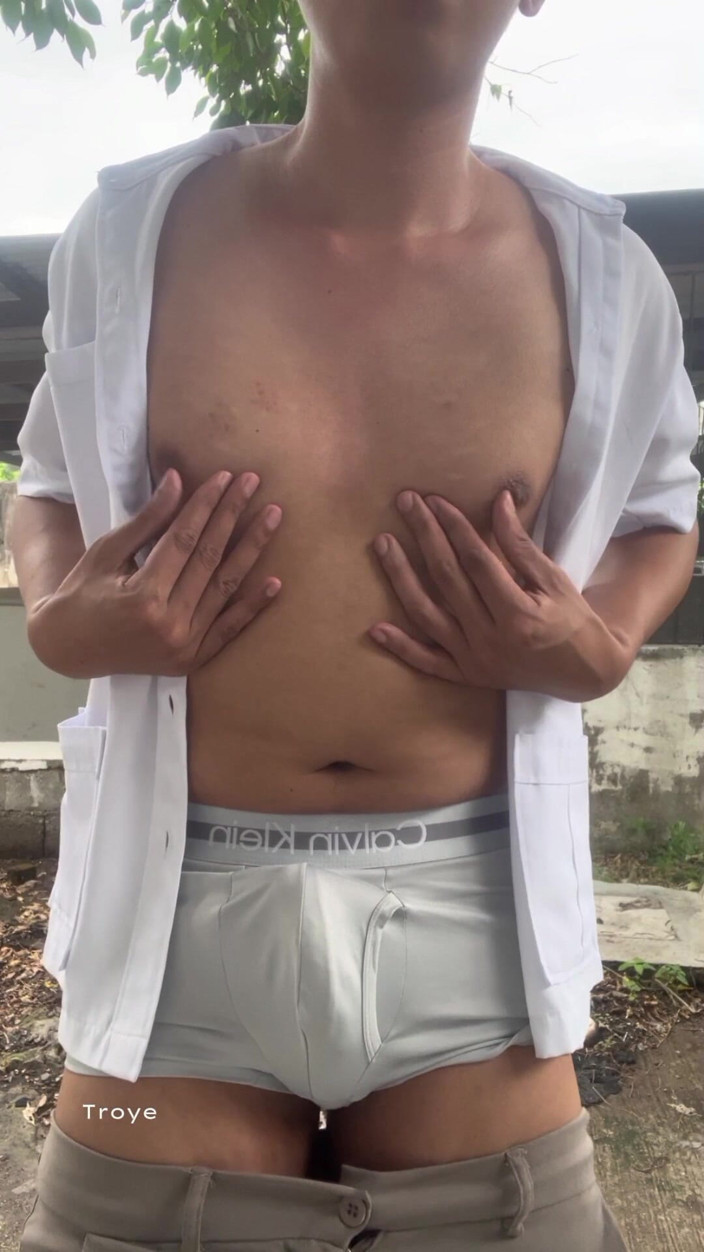 Troye_AsianPinoy: Gymnasieelever tjock spermaload