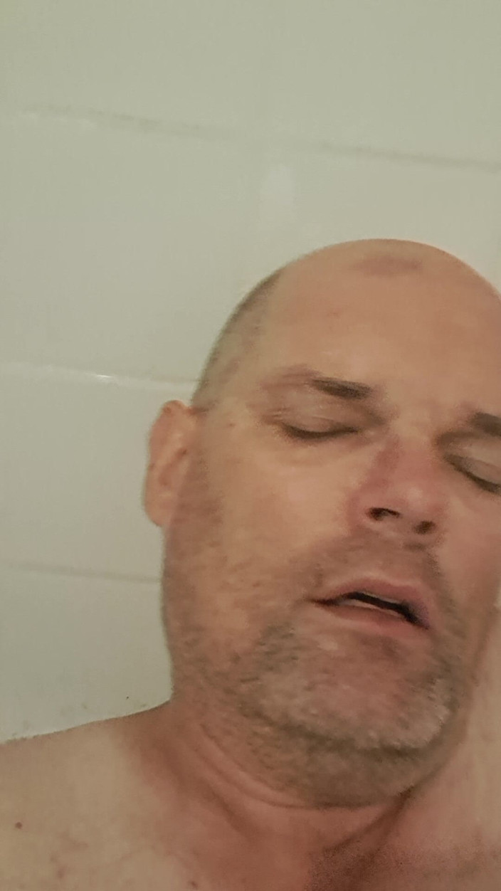 Fickspecht: Fun in the Bathtub