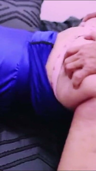 Marocchina matura si fa spaccare il sedere