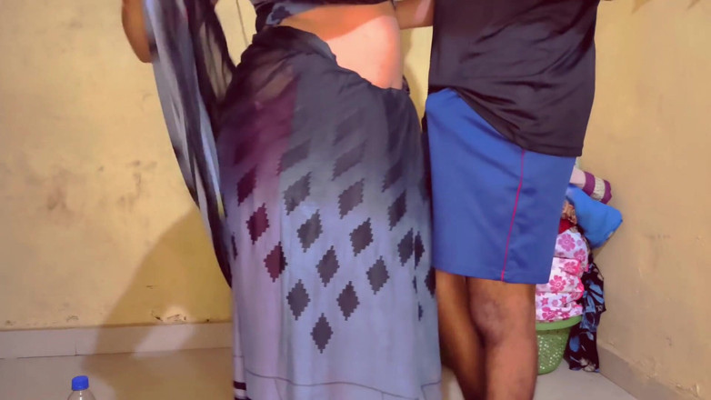 Your_Suman: 継母は服を着替え、継息子は彼女を犯した