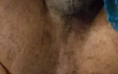Sissy đào tạo lỗ với con cu giả tưởng tượng
