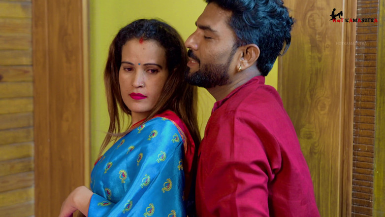 HOTKAMASUTRA: Indian Boy Inserted His Dick Deep Inside His Girlfriend's Throat.