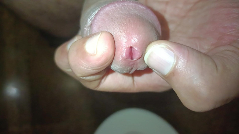 Desi shikha: Chico indio se masturba en baño