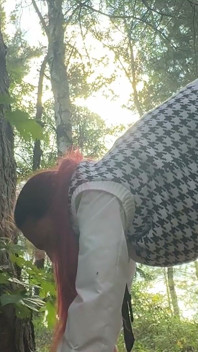養女さんは放課後、森で何をしているの?