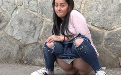 Shy Pisser di Got2Pee dove le ragazze vengono a pisshy Pisser di Got2Pee dove le ragazze piscino