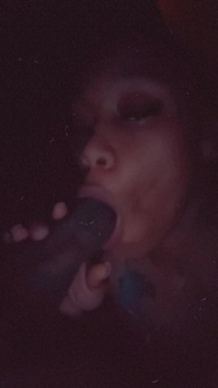 SexLoveRed: Suckking Him for a Min