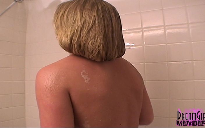 Dream Girls: Bath Time for Gorgeous First Timer Malibu