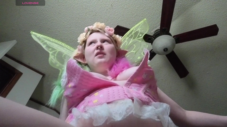 Lori Critter: POV: Lori the Giantess Finds You in the Forest