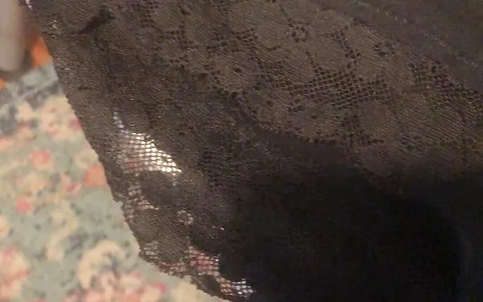 Tai Thick: Cuming Over Dirty Panties