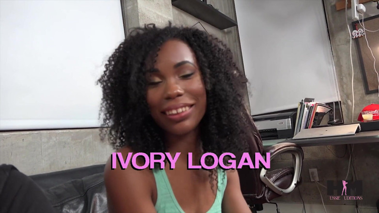 Hussie Auditions: Yepyeni zenci Ivory Logan ilk kez kamerada seks yapıyor!