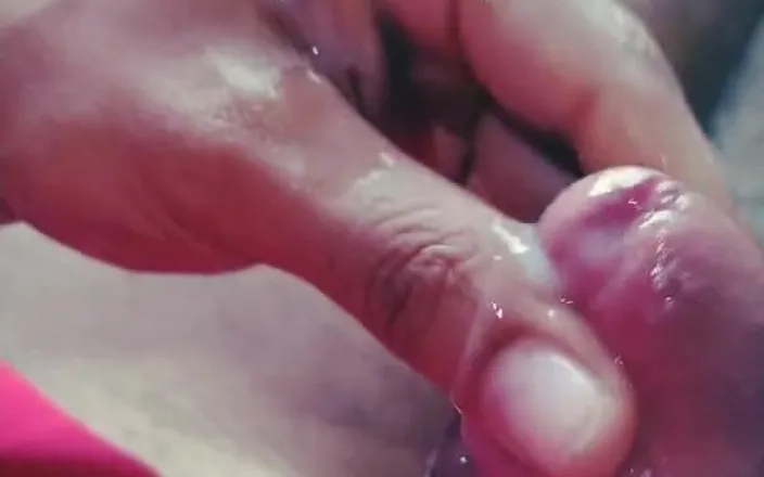 Tommhot: A Very Hot Morning, a Lot of Cum