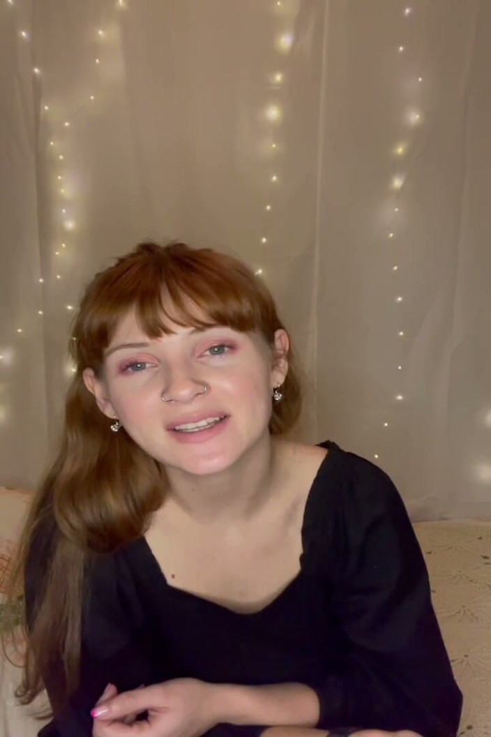 Goddess Krystal: Vracím se domů, aby tě nakrmili svým spermatem