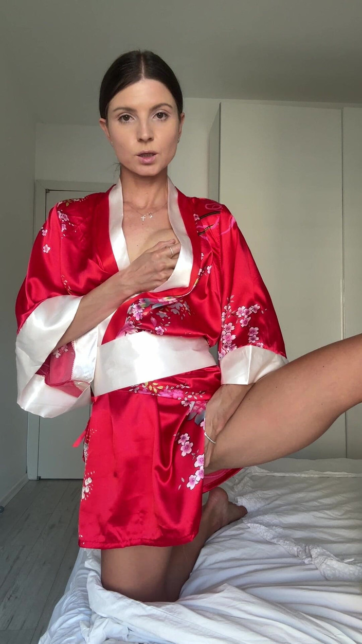 Gina Gerson: Jappaness solo-rollenspiel muschi fingern und dirtytalk