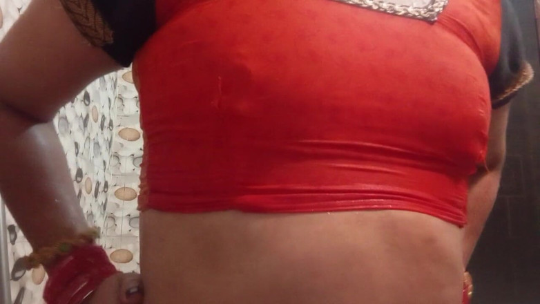 Nikita sharma: Piękna seksowna transseksualna pod prysznicem