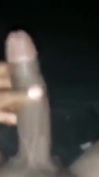 Nata4sex homealone acariciando mi gran polla dura