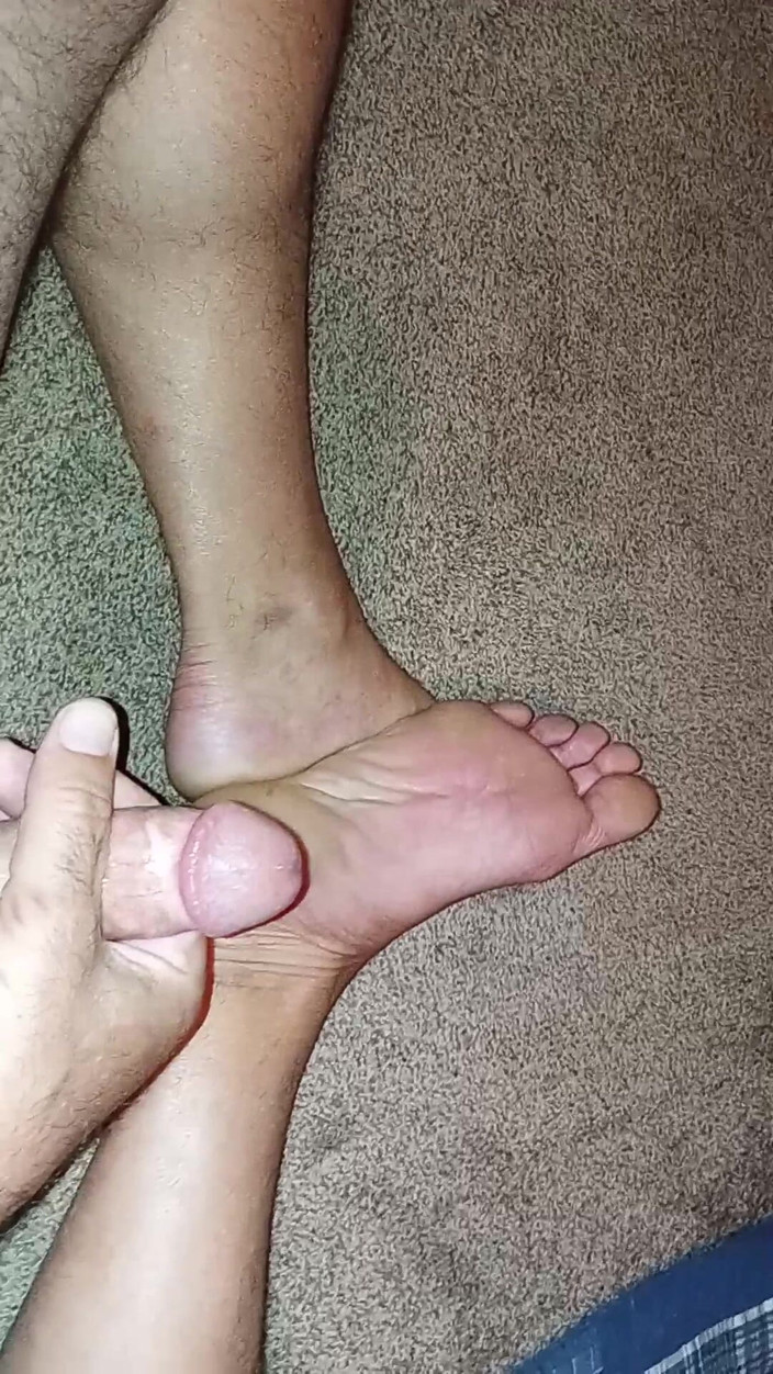Midsouth Foot Fetish: Ayaklarıma mastürbasyon yapıyor
