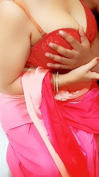 Red saree indian bhabhi scopata duramente da devar