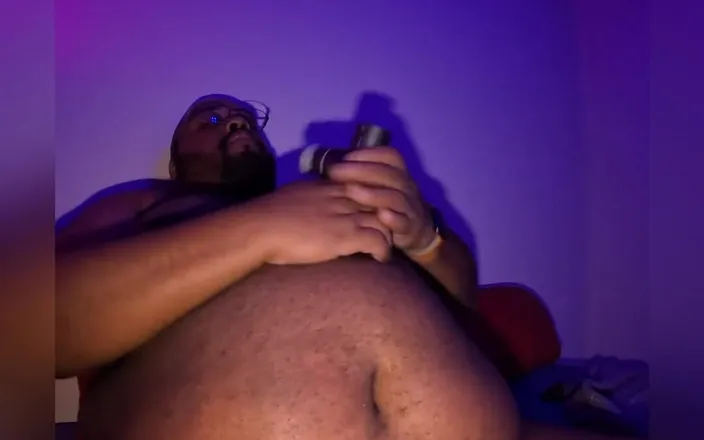 Blkhole420: Bedtime belly inflation part 1. Working on getting a better angle...