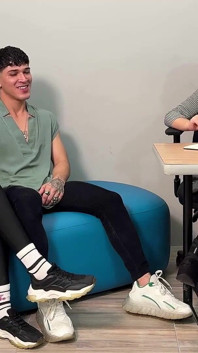 Shaira, a psicóloga sexual, ensina o casal colombiano Katha Dawson &raydimarco como fazer um trio