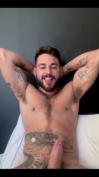 Needing a Blowjog Here. Any Mouth Hungry for Thick Cock? Precisando De Uma Mamada. Alguma Boquinha Com Fome De Pica Grossa?