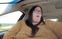 SSBBW Lady Brads: Jezení jídla v autě s kamarádem