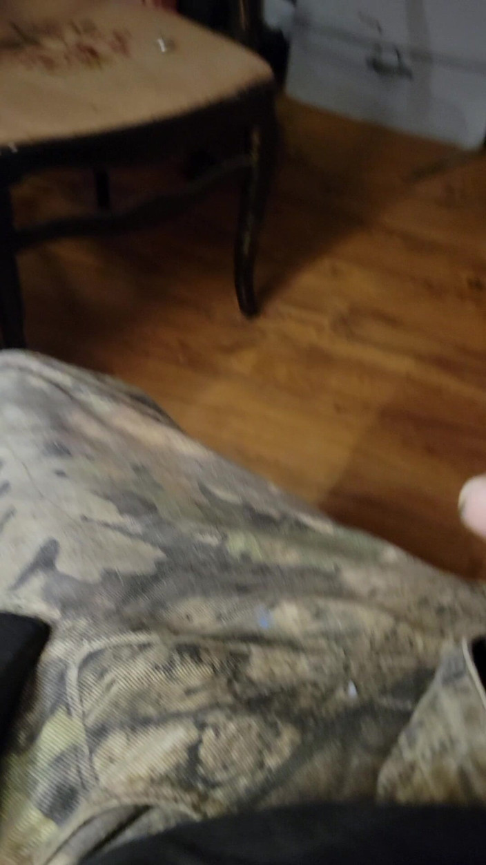 Fatbeefbat79: Merakam air mani di sekeliling